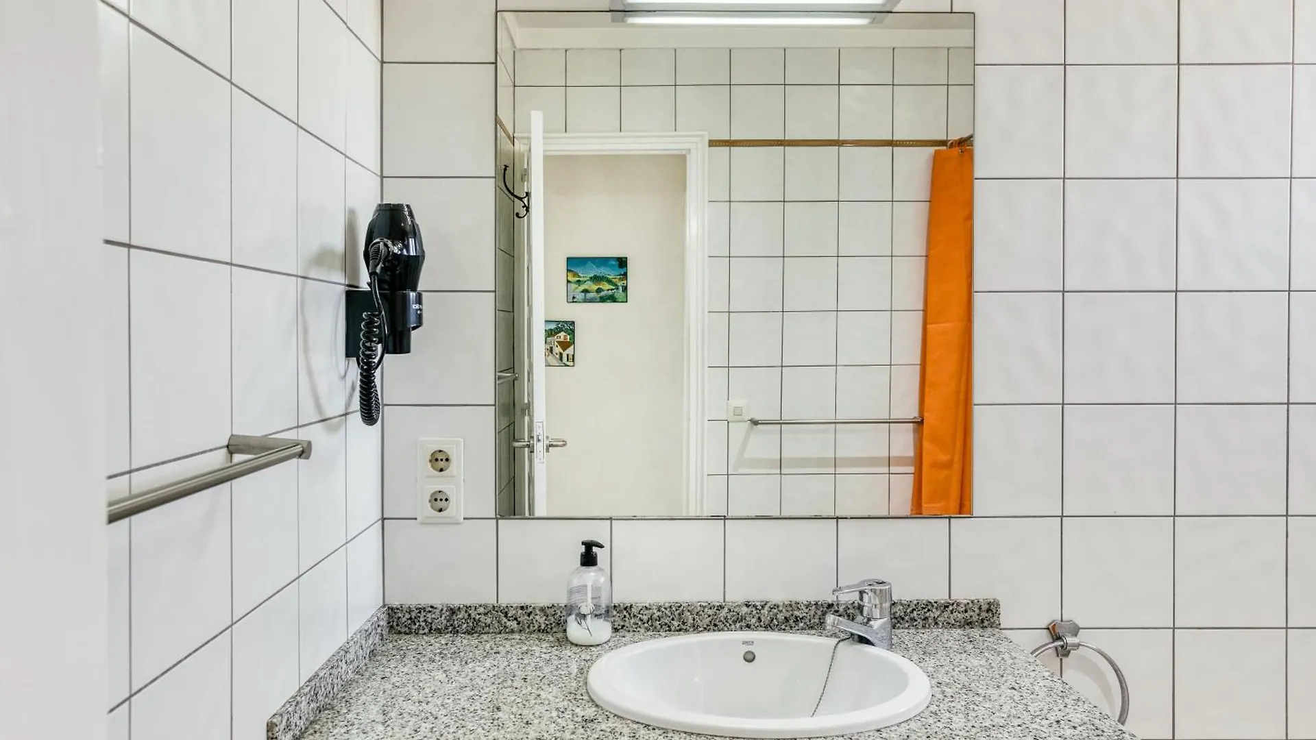 Art- Apartamentos Revilla Tacke G 엠푸리아브라바